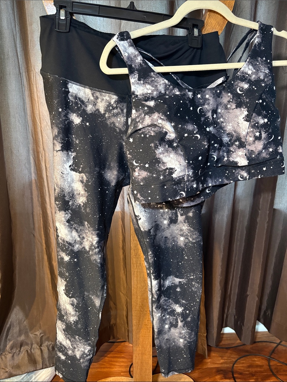 Torrid Active Moon & Star Print strappy Sports Bra and leggings set
